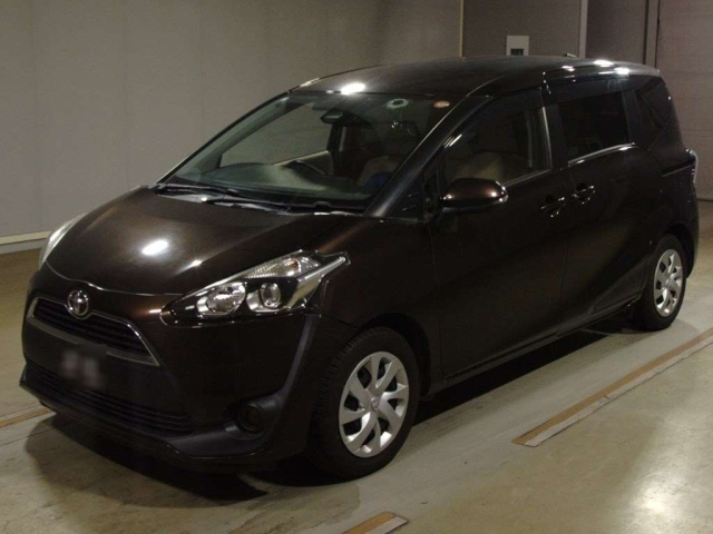 TOYOTA SIENTA 2017
