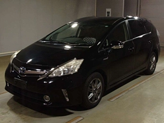 TOYOTA PRIUS ALPHA 2012