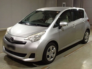 TOYOTA RACTIS 2013
