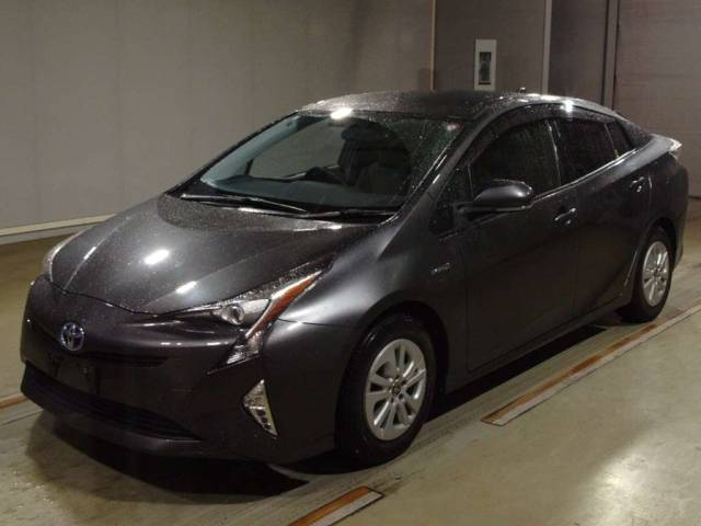 TOYOTA PRIUS 2016