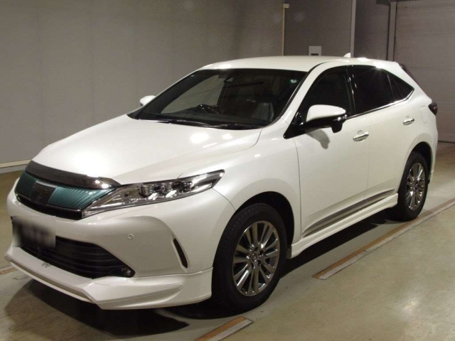 TOYOTA HARRIER 2017