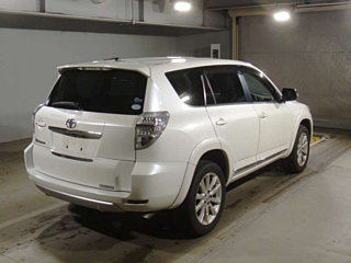 TOYOTA VANGUARD 2010