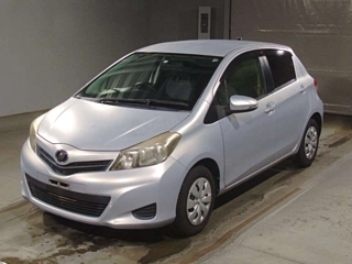 TOYOTA VITZ 2012