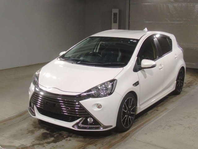 TOYOTA AQUA 2014