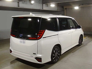 TOYOTA NOAH 2024