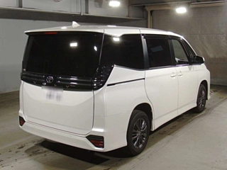 TOYOTA VOXY 2022