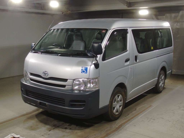 TOYOTA HIACE 2008