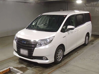 TOYOTA NOAH 2014