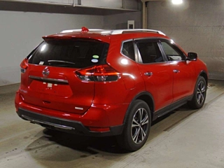 NISSAN X-TRAIL 2018