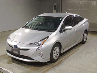 TOYOTA PRIUS 2018