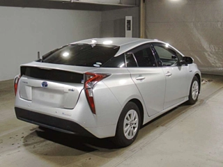TOYOTA PRIUS 2018