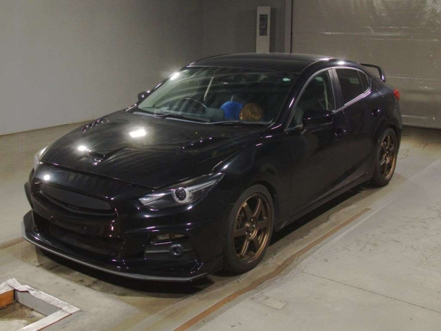 MAZDA AXELA 2017