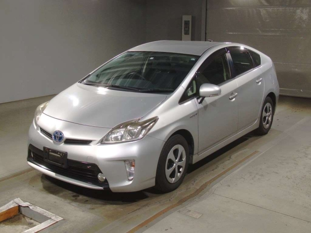TOYOTA PRIUS 2014