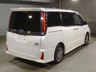 TOYOTA NOAH 2020