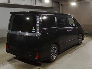 TOYOTA VOXY 2017