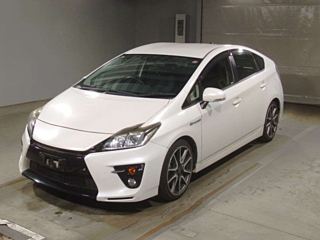 TOYOTA PRIUS 2012