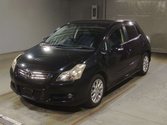 TOYOTA BLADE