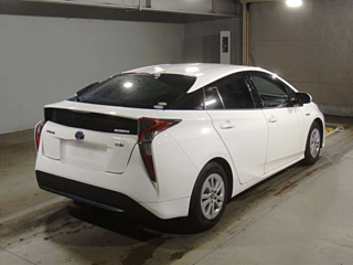 TOYOTA PRIUS 2016