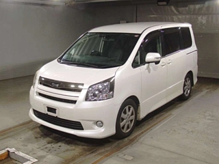 TOYOTA NOAH 2008
