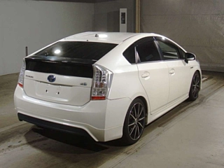 TOYOTA PRIUS 2011