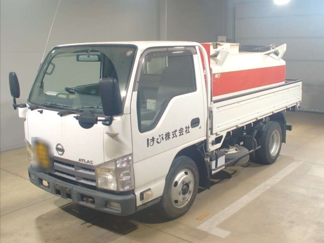 NISSAN ATLAS 2010