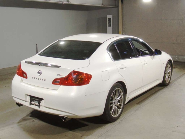 NISSAN SKYLINE 2013