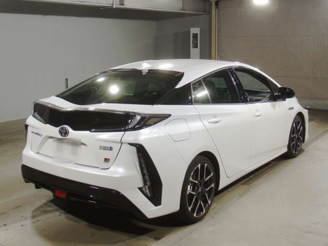 TOYOTA PRIUS PHV 2022