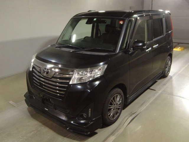 TOYOTA ROOMY 2018