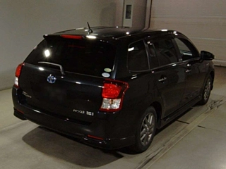 TOYOTA COROLLA FIELDER 2013