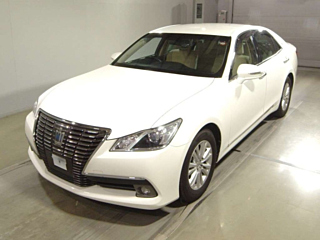 TOYOTA CROWN 2013