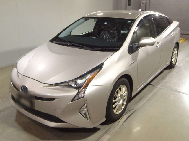 TOYOTA PRIUS 2018