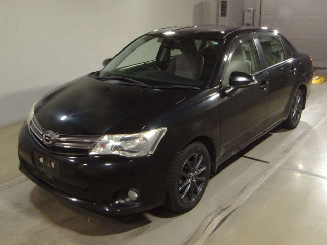 TOYOTA COROLLA AXIO 2013