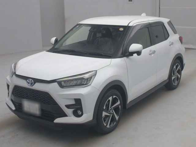 TOYOTA RAIZE 2025