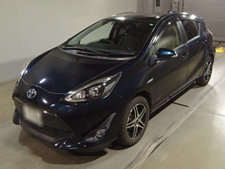 TOYOTA AQUA 2017