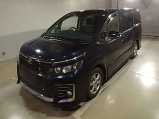 TOYOTA VOXY 2014