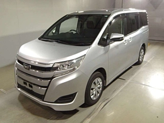 TOYOTA NOAH 2018