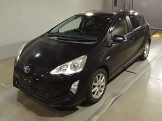 TOYOTA AQUA 2015