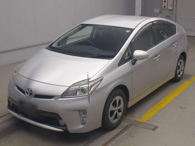 TOYOTA PRIUS 2012