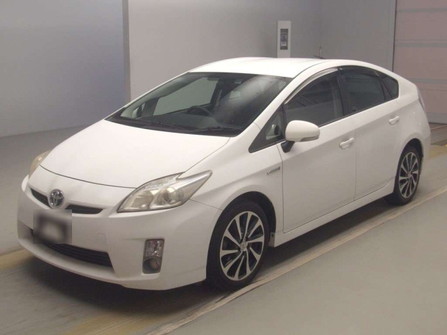 TOYOTA PRIUS 2011