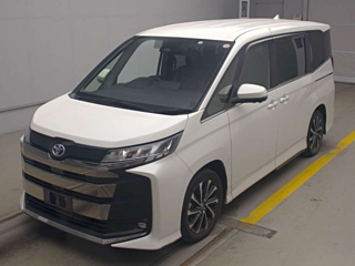 TOYOTA NOAH 2022