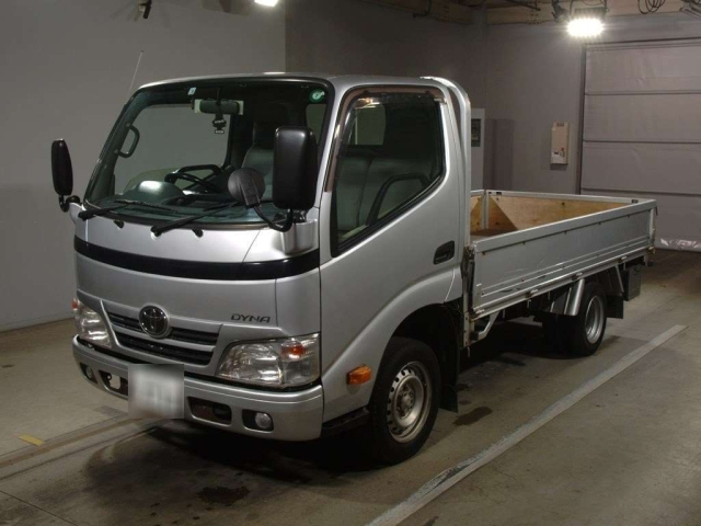 TOYOTA DYNA