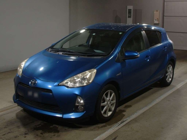 TOYOTA AQUA 2012
