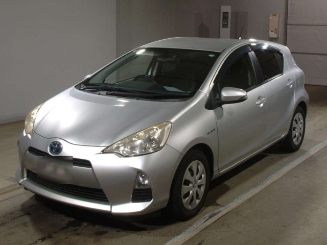 TOYOTA AQUA 2012