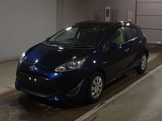 TOYOTA AQUA 2018