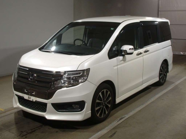 HONDA STEP WAGON 2013