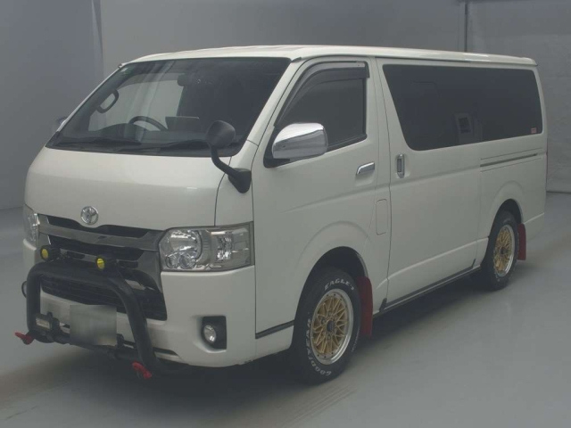 TOYOTA REGIUS ACE VAN