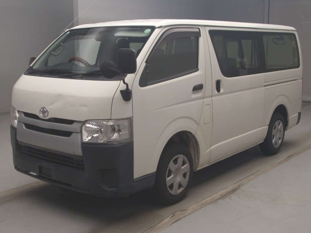 TOYOTA REGIUS ACE VAN