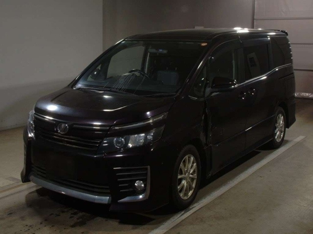 TOYOTA VOXY 2014