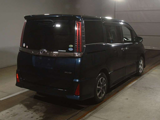 TOYOTA NOAH 2019