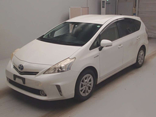 TOYOTA PRIUS ALPHA 2012